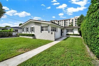 Building Photo - 331 Santander Ave
