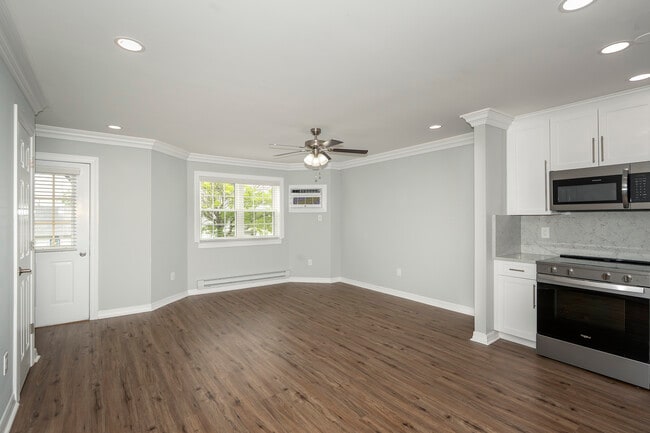 Building Photo - Fairfield Knolls at West Babylon