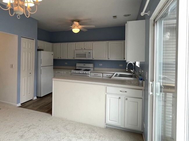 Building Photo - 31608 TallGrass Ct