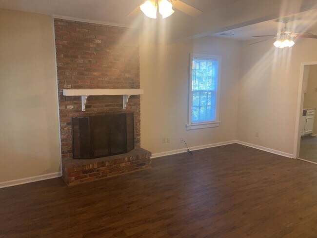 Foto del edificio - 2953 Pierpont Ave