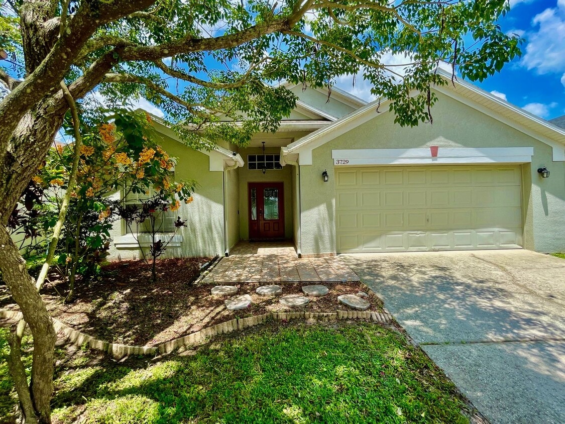 Modern 4-Bed, 2-Bath Solar-Powered Home Ne... - Modern 4-Bed, 2-Bath Solar-Powered Home Ne...