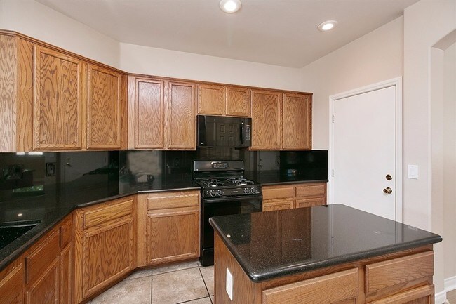 Building Photo - 9679 Spinnaker Creek Ave