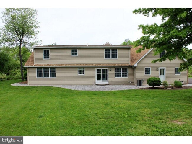 Building Photo - 3835 Ridge Rd