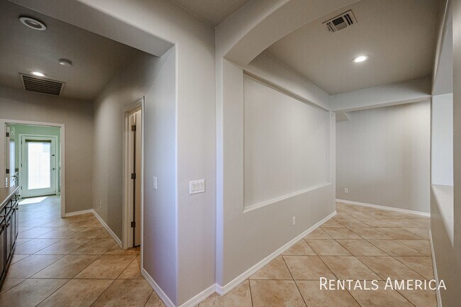 Foto del edificio - 3173 E Canyon Way