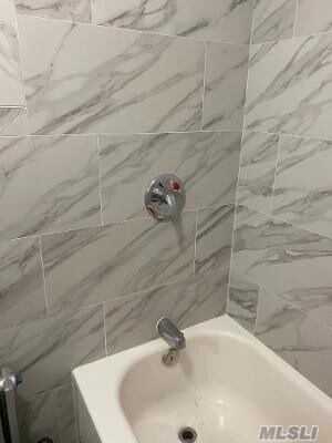 Building Photo - 190-02 102nd Ave