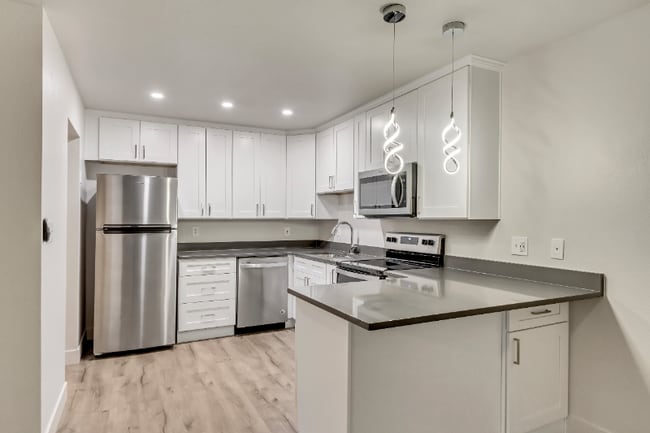 Photo - 172 W Clinton Ave Apartment