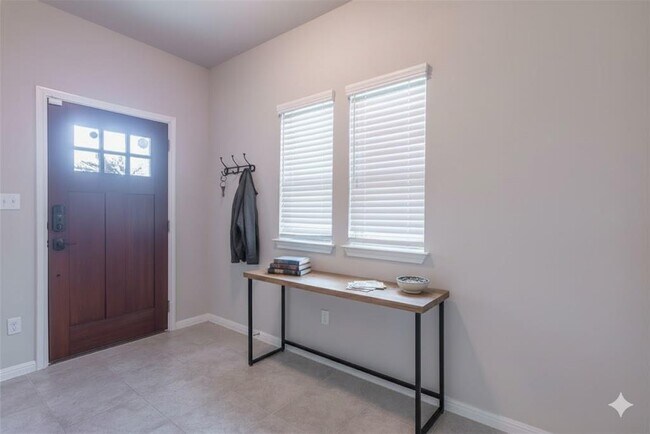 Building Photo - 658 Nautical Lp