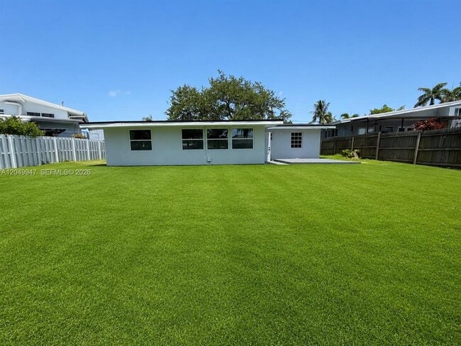 Building Photo - 2649 Key Largo Ln