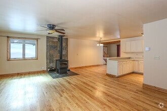 Building Photo - 586 Tordal Way