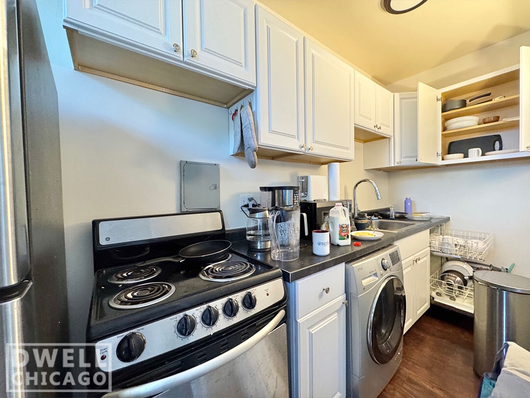 Foto principal - 3346 N Marshfield Ave