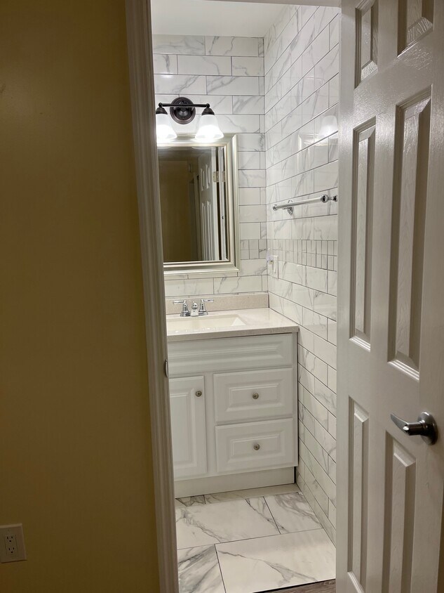1 Bedroom 1 Bath - 836 Lake Martha Dr NE