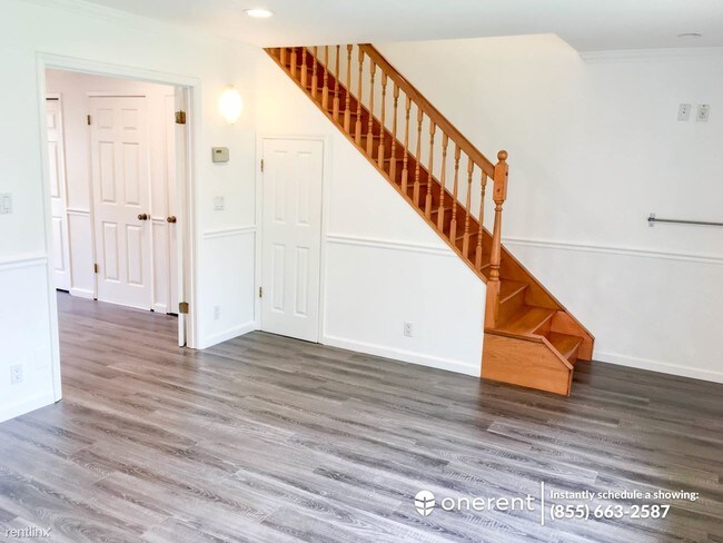 Building Photo - 3 br, 2.5 bath Townhome - 331 S Mary Ave