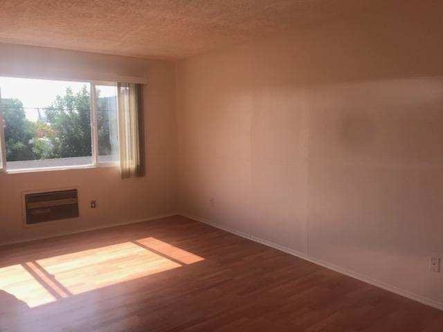 main room studio - 3920 Marathon St