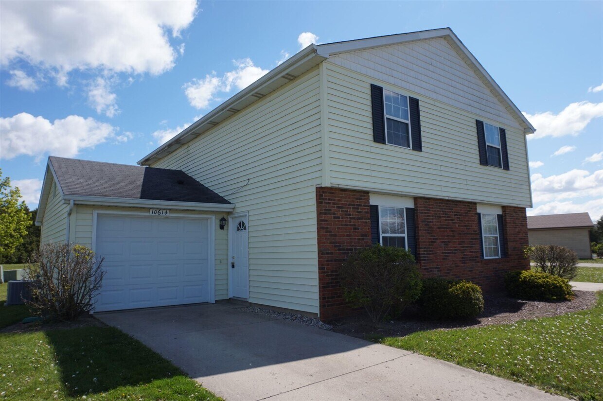 Foto principal - 10614 Oak Valley Rd