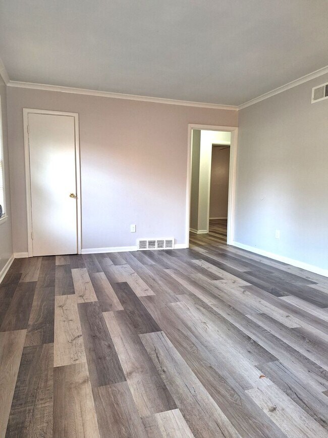 Building Photo - Very Nice Newly Rehabbed Home in Frayser