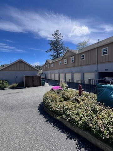 Building Photo - 500 Granite Hill Ct