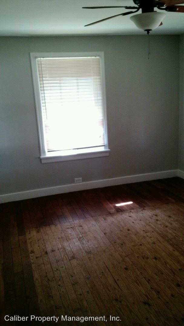 Foto del edificio - 109 E North St