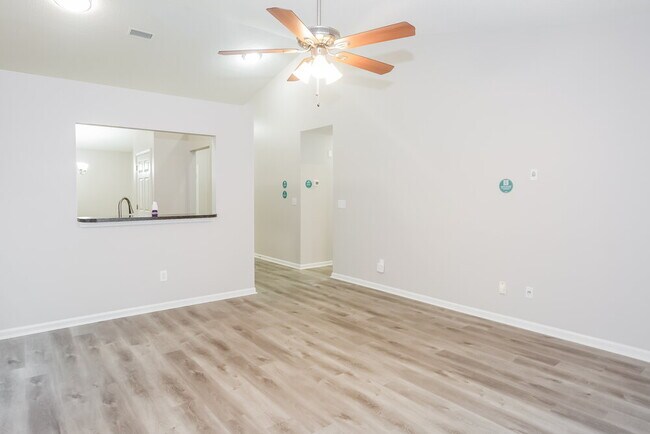 Building Photo - 1326 Galesburg St