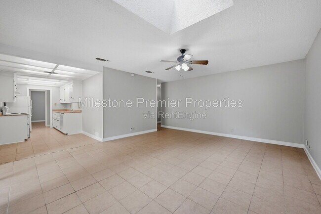 Building Photo - 1312 Churchill Way W