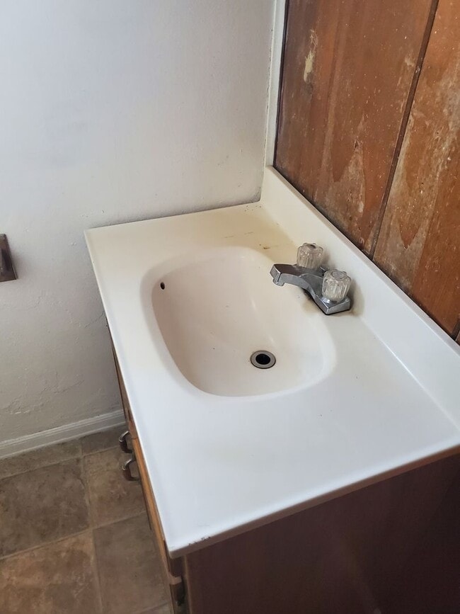 Building Photo - 1 bedroom apartment in Pendleton