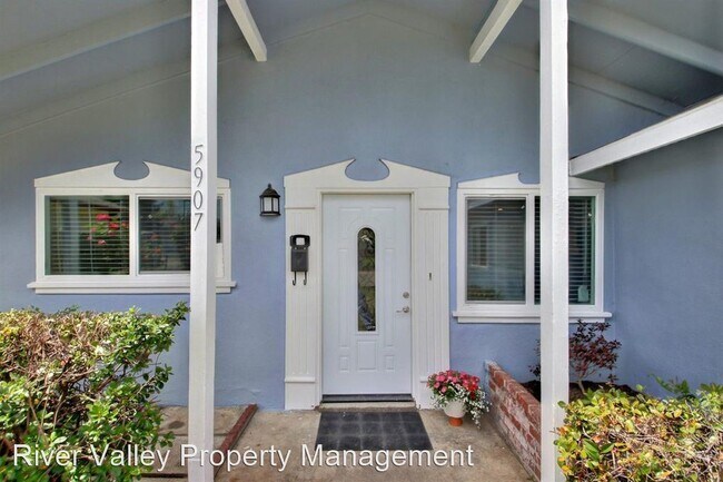 Foto del edificio - 4 br, 2 bath House - 5907 Woodleigh Drive