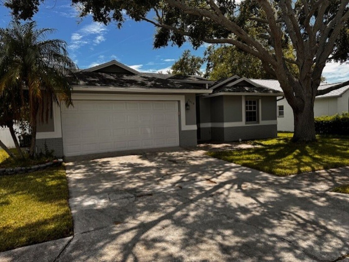 Foto principal - Available Now! Absolutely gorgeous 3 bedro...