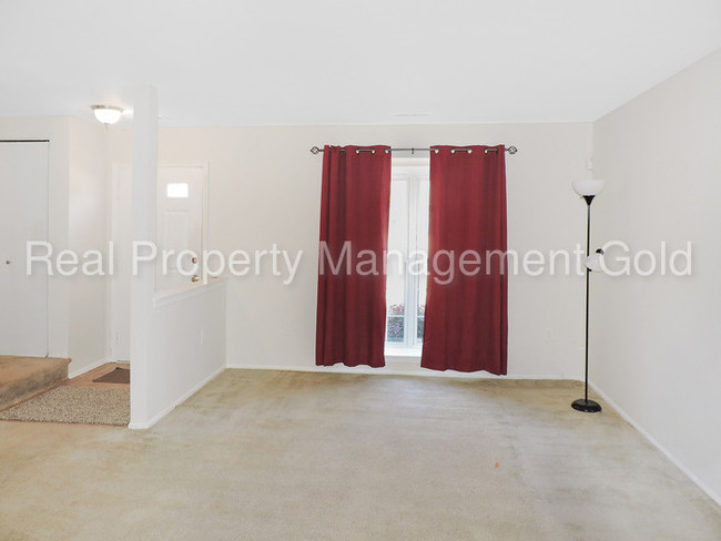 Building Photo - 3805 Light Arms Pl