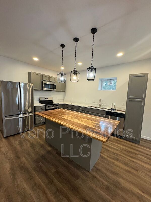 Foto del edificio - 351 4th St