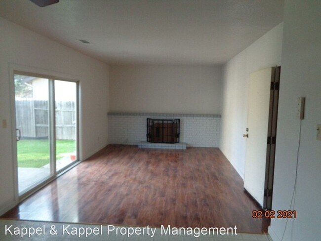 Building Photo - 4 br, 2 bath House - 219 WARREN DR