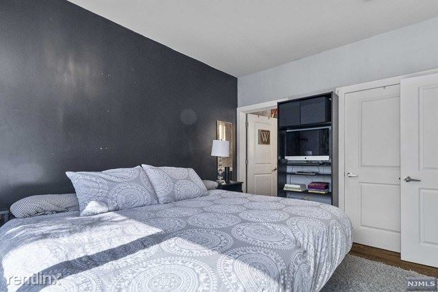 Foto del edificio - 2 br, 2 bath Condo - 105-107 Broad St Apt 201