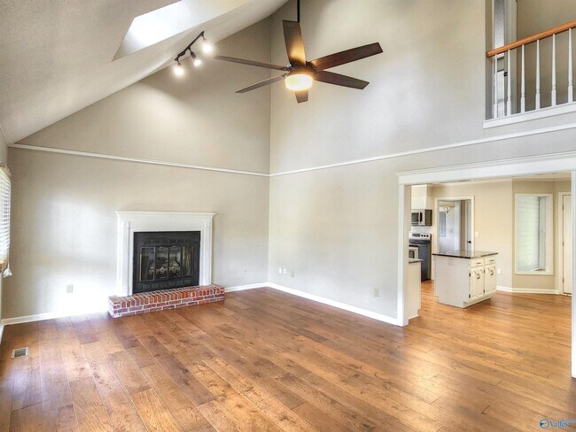 Building Photo - 1815 Shellbrook Dr NW