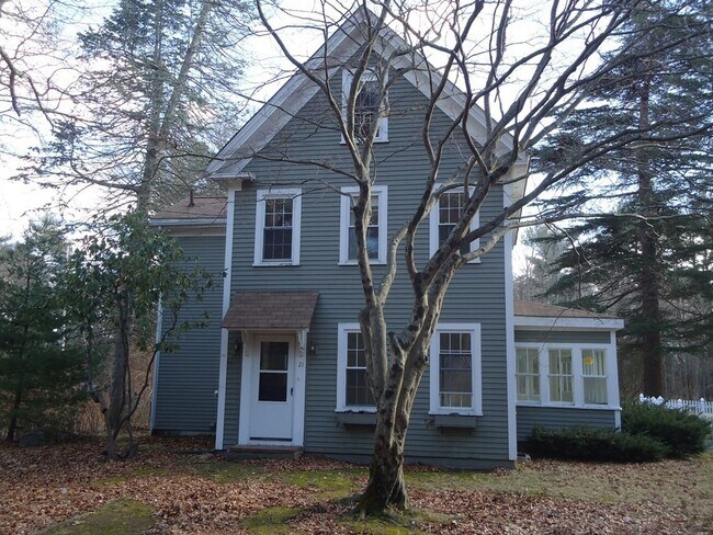 Foto del edificio - 21 Pine Hill Rd