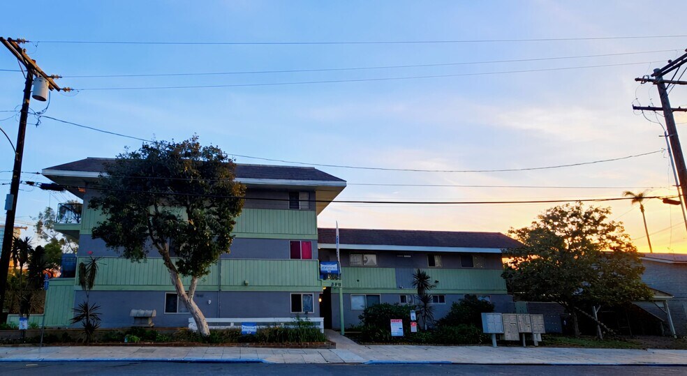 Redwood Terrace