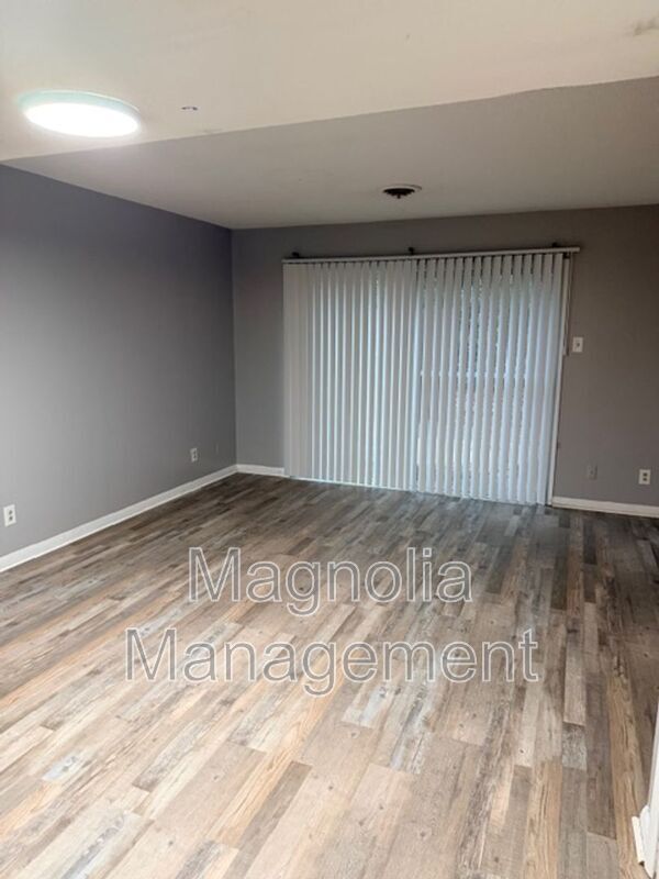 Foto del edificio - 1932 Oxford Rd