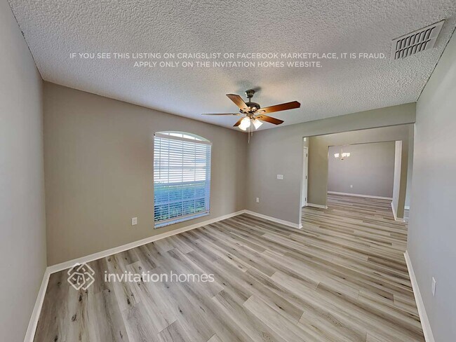Foto del edificio - 3274 Pebblebrooke Blvd