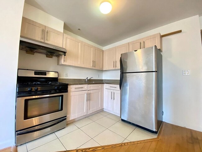 Building Photo - 4125 Kissena Blvd