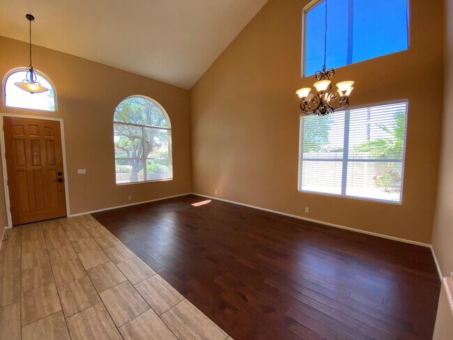 Foto del edificio - 20722 N 60th Dr