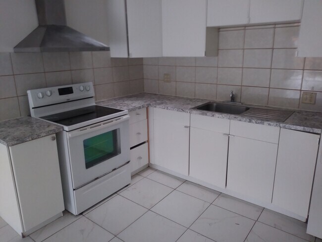 Foto del edificio - 4147 Flying Fortress Ave