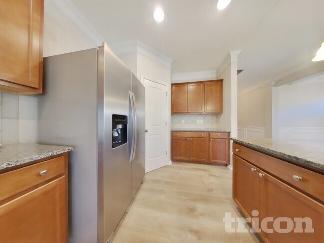 Building Photo - 23 Mercer Ln