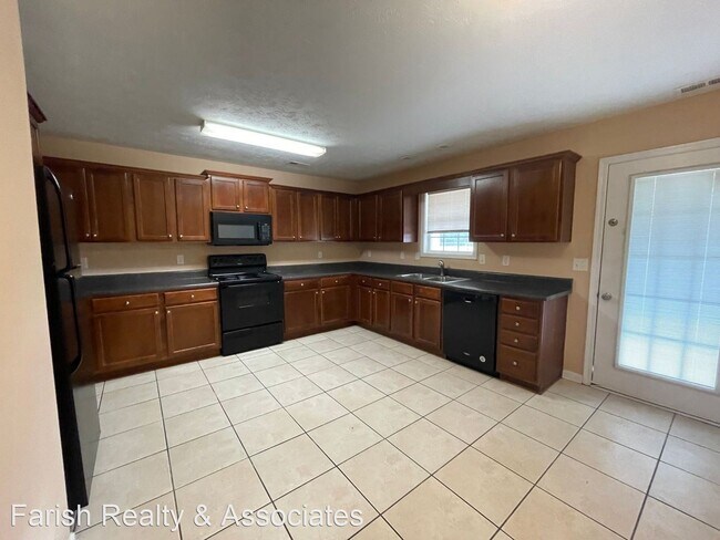 Building Photo - 3 br, 2.5 bath House - 607 Burson Avenue