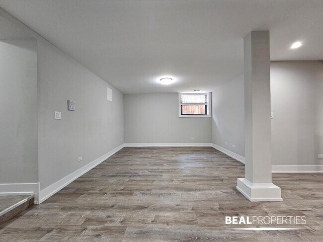 Foto del edificio - 2 bedroom in EVANSTON IL 60202