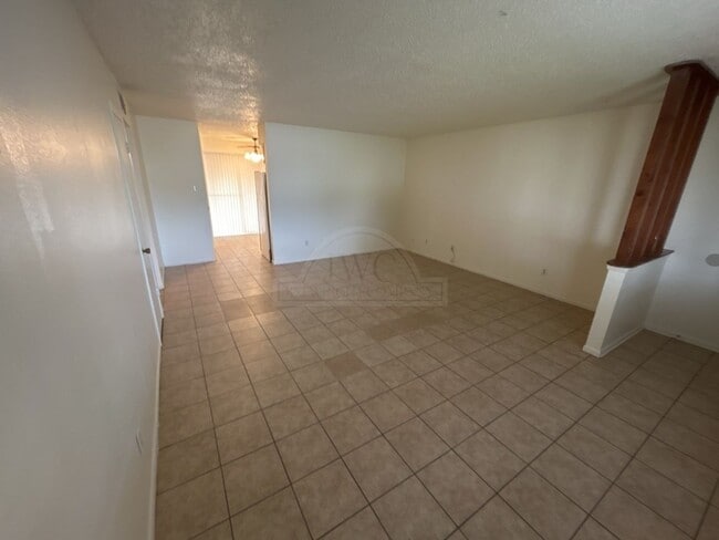 Building Photo - 2108 Hunt Dr