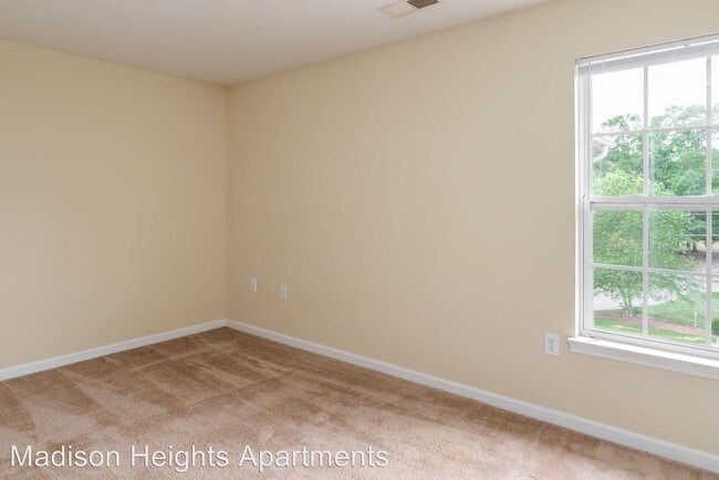 Foto del edificio - 2282 N Fayetteville St