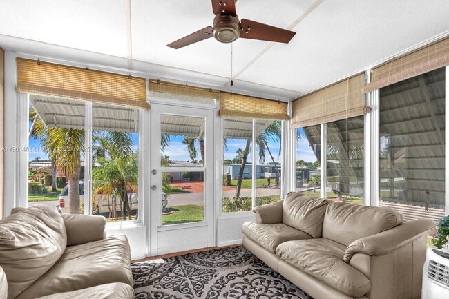 Foto del edificio - 8191 SE Homestead Ave