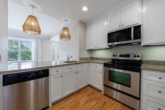 Building Photo - 2277/2255 Peachtree Rd NE