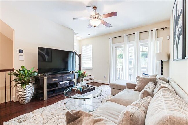 Building Photo - 216 Semel Cir NW