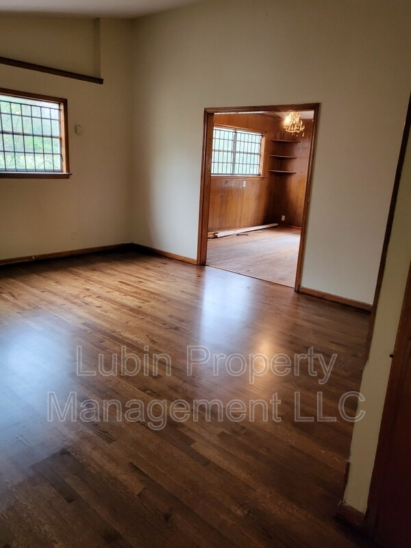 Foto principal - 4884 Ortie Dr