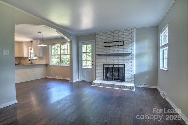 Building Photo - 11205 Vintage Ln