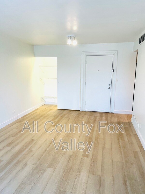 Foto del edificio - 1930 Kenilworth Cir