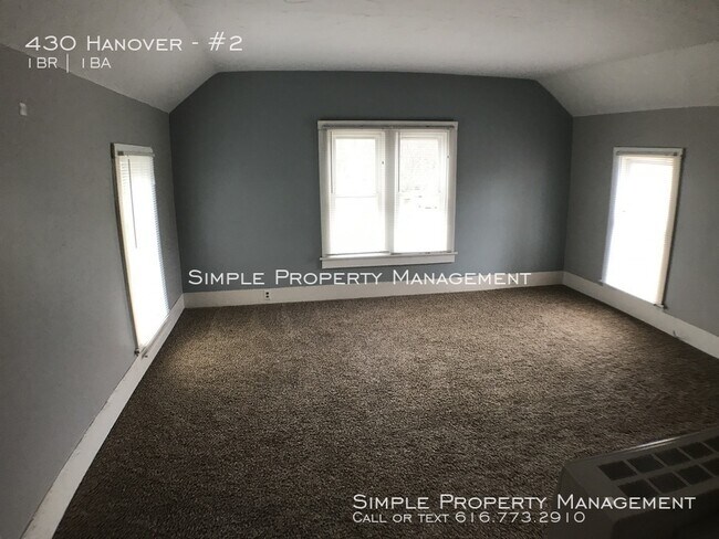 Building Photo - Beautiful Upper Unit in Hastings